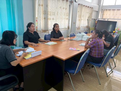 สำนักงานพัฒนาชุมชนอำเภอพัฒนานิคม ประชุมเจ้าหน้าที่ประจำเดือนมิถุนายน 2569